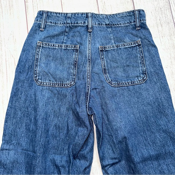 Old Navy Baggy Jeans - Picture 4 of 8